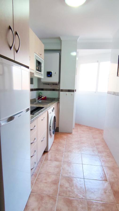 Center Of The Sea, Three Rooms - Alojamientos La Torre Torre Del Mar Bagian luar foto